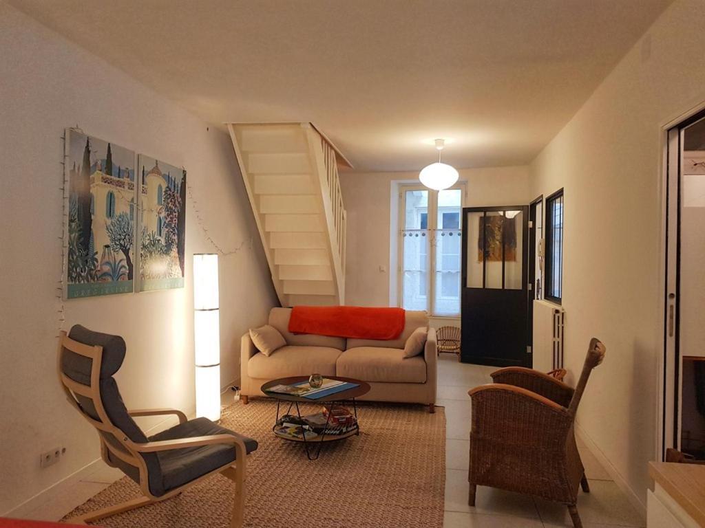 La Maison De Ville 76M2 Avec Terrasse De 22M2 拉罗歇尔 外观 照片